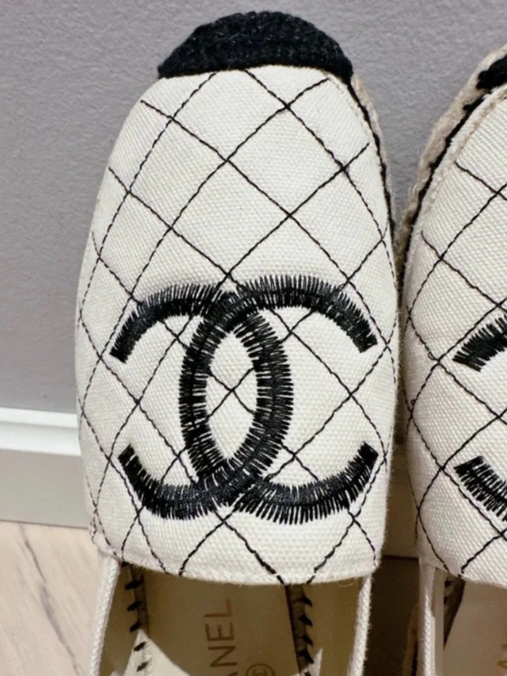 Authentic CHANEL Flats Cream Canvas Espadrille (only wore twice)